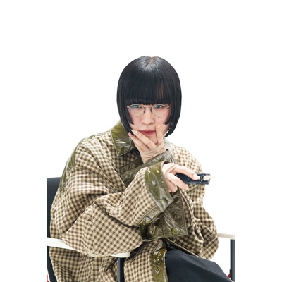 長谷川白紙
