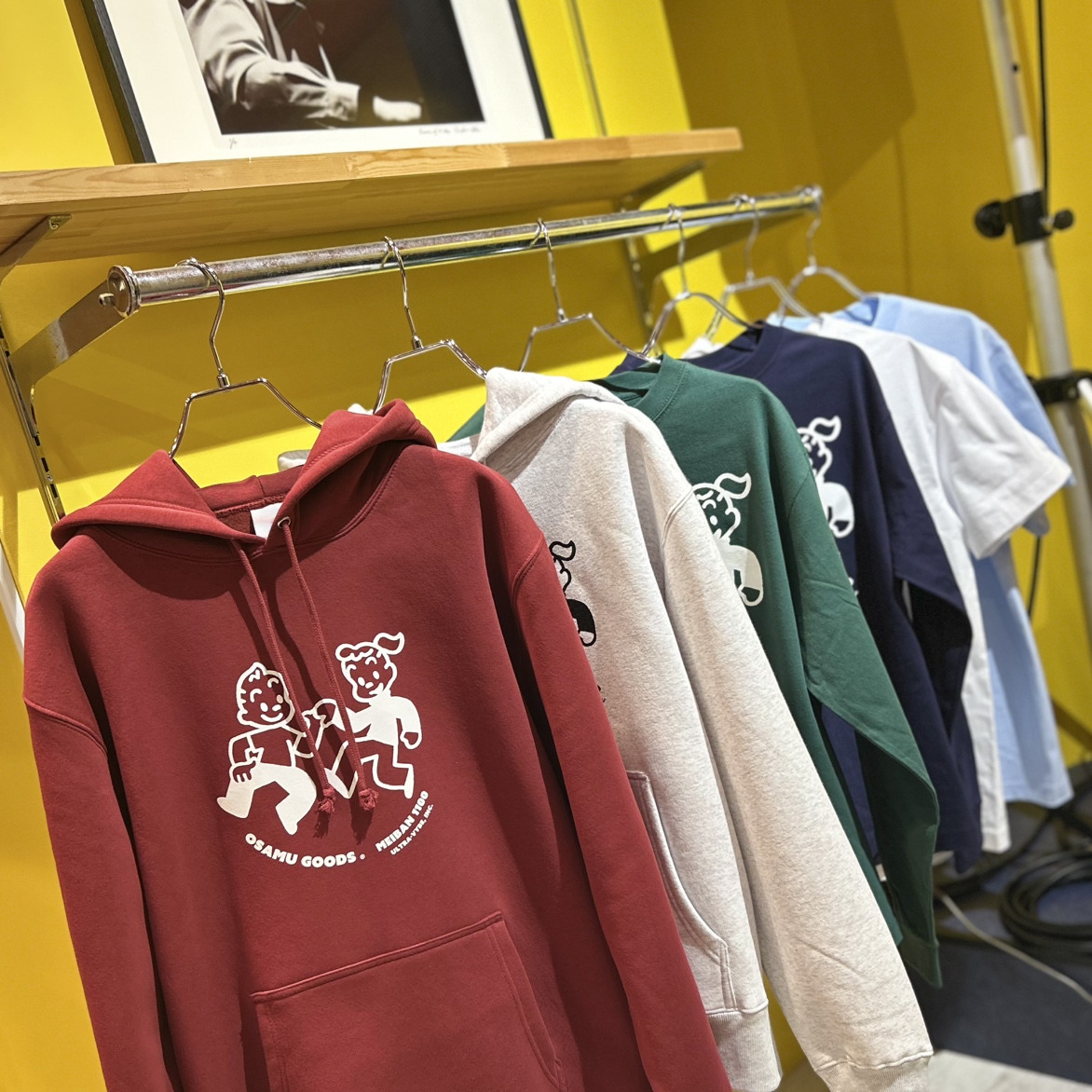 【OSAMU GOODS×MEIBAN1100】『名盤1100円』シリーズのコラボアパレルが登場！！